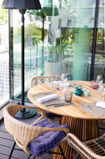 Restaurant bar Solis - Ambiance décontractée sur notre terrasse ensoleillée