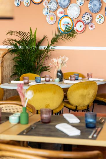 Restaurant bar Solis - Décor inspiré de la Méditerranée pour une expérience unique